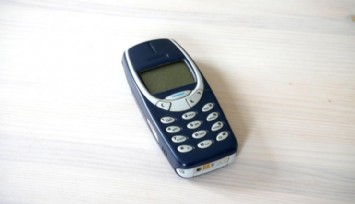 Hırsızlar Nokia 3310'la Araba Çalmaya Başladı!