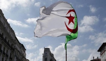 Cezayir'de 49 Kişiye İdam Cezası!