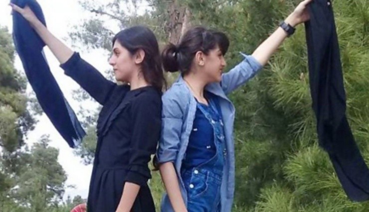 İranlı  Vekilden 'Başörtüsü' Açıklaması!