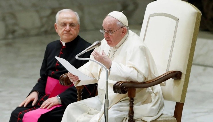 Papa Francis: 'İblis Bizi Kuşattı!'