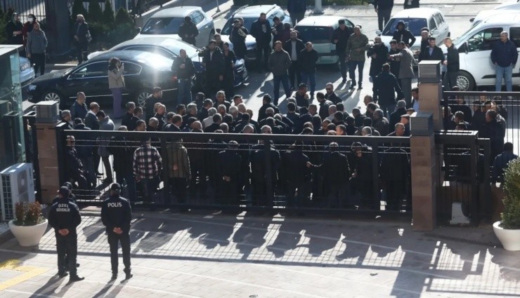 Şoförler CHP Binası Önünde Eylemde!