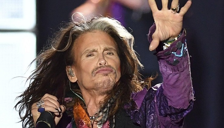 Steven Tyler'a Cinsel Saldırı Suçlaması!