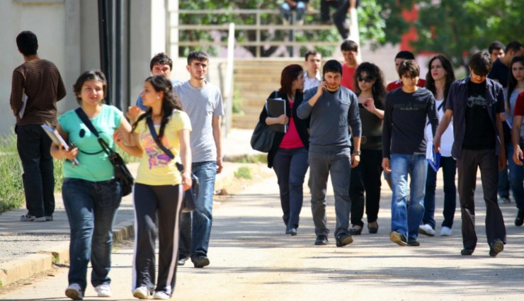 Öğrencilerin Yüzde 38'i Mesleğini Yapmıyor!