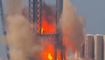 SpaceX'in Roketi Test Sırasında Patladı!