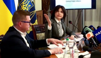Ukrayna: Vatana İhanet, İki Kelle Aldı!