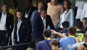 Fenerbahçe Başkanı Ali Koç, Taraftarlarla Tartıştı