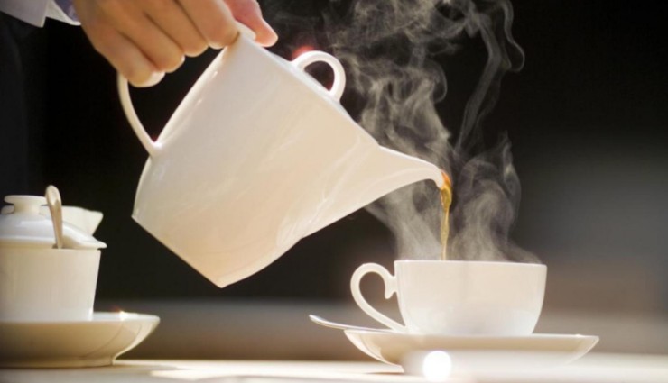 Sıcak Çay Ve Kahve Kanser Riskini Artırıyor!