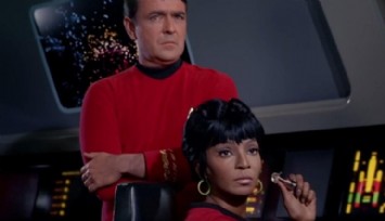Star Trek Yıldızlarının Külleri Uzaya Gönderiliyor!