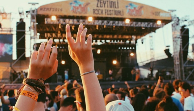 Zeytinli Rock Festivali'ne Talip Çıktı