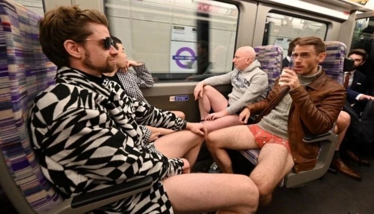'Pantolonsuz Metro Günü' Kutlaması!