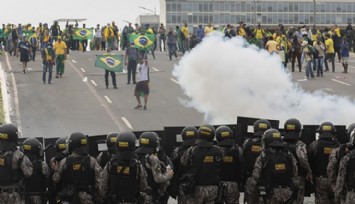 Brezilya'da Devlet Kurumlarına Baskın!