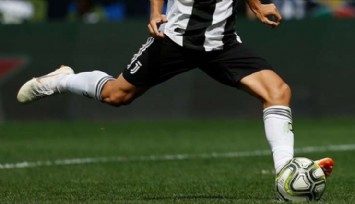 Juventus Kulübüne 15 Puan Silme Cezası!