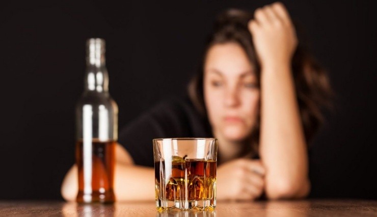 Alkol Bağımlılığı 'Reddedilme Korkusuna' Bağlı Olabilir!