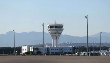 Antalya Havalimanı'nda Uçuşlar Durduruldu!
