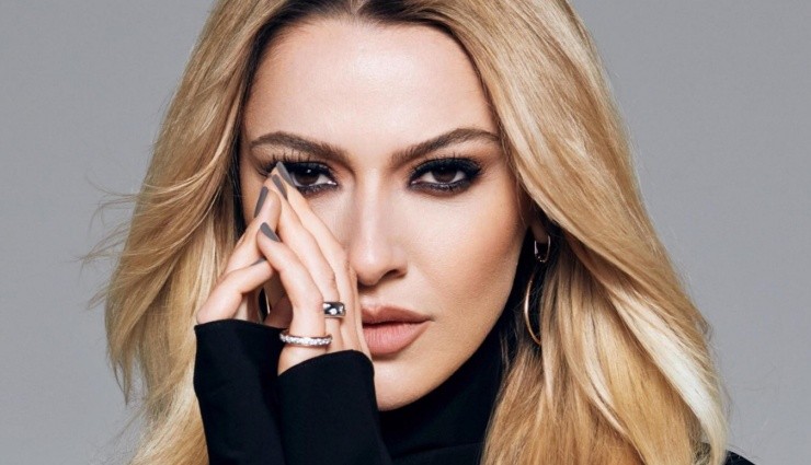 Hadise'den Mehmet Dinçerler'e Gönderme!