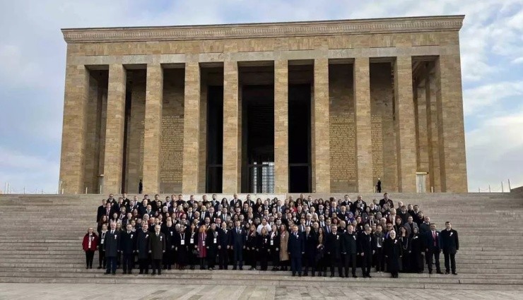 81 İlden Gelen Öğretmenler Anıtkabir'de!