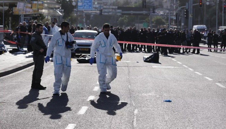 Batı Kudüs'te Silahlı Saldırı: Ölü Sayısı Artıyor!