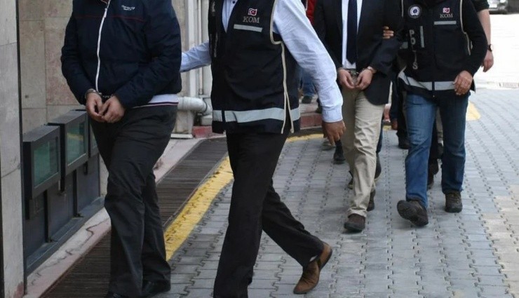 İstanbul'da FETÖ Operasyonu:13 Zanlı Tutuklandı!