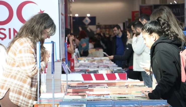 Ankara Kitap Fuarı Başladı!