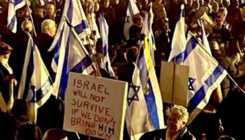 Tel Aviv'de Netanyahu Karşıtı Eylem!
