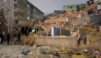 Depremden 3 Yıl Önce Yapılan Rezidans Çöktü!
