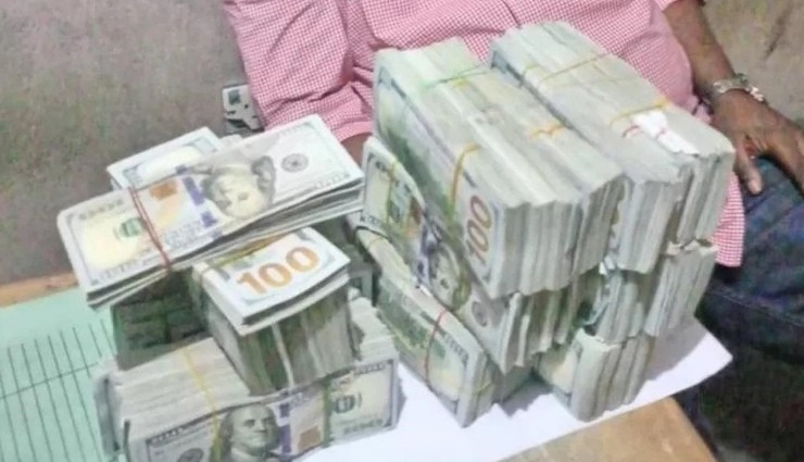 Nijeryalı Milletvekili, 500 Bin Dolarla Yakalandı!