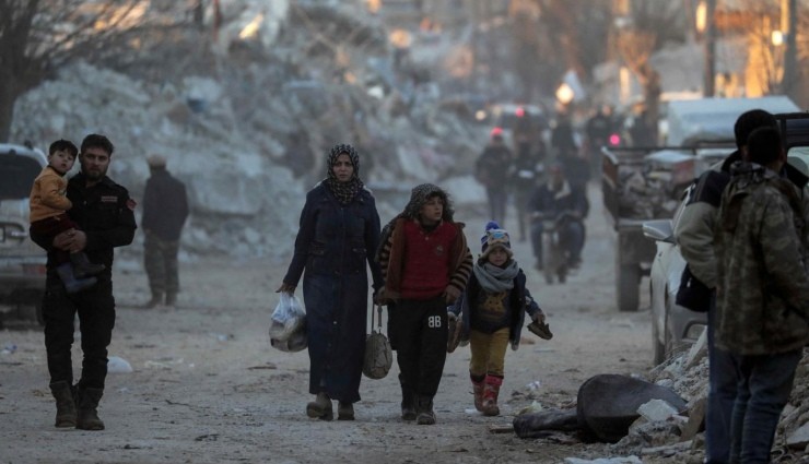 Suriye'de Depremzedeler 'Hiç Gelmeyen Yardımı' Anlattı!