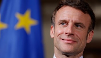 300'den Fazla Sanatçıdan Macron'a Mektup!