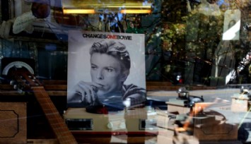 David Bowie Arşivi V&A Müzesi’nde!