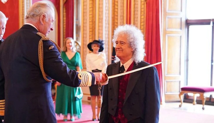 Queen’in Gitaristi Brian May, 'Sir' Unvanı Aldı!