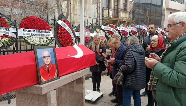 Sabih Kanadoğlu Toprağa Verildi!