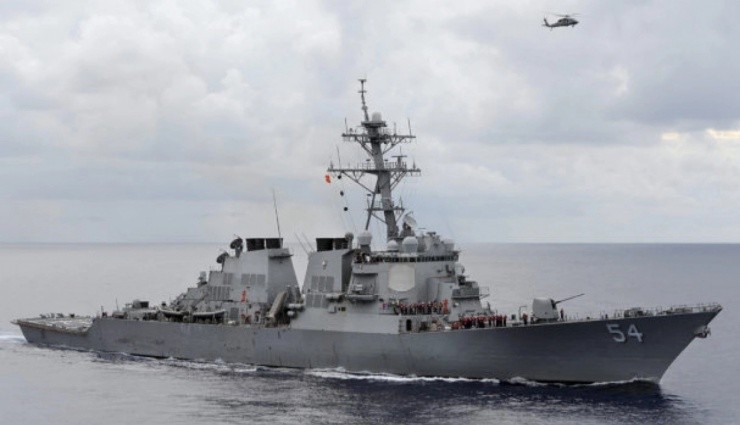 ABD Savaş Gemisi Çin Sularına Girdi!