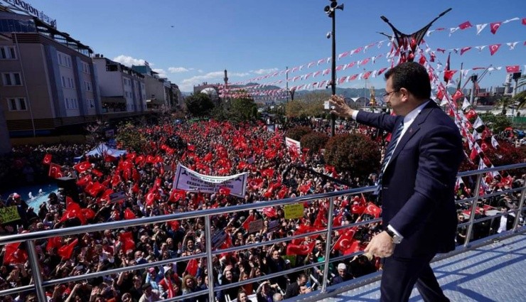 Ekrem İmamoğlu'nu Güldüren Dörtlük!