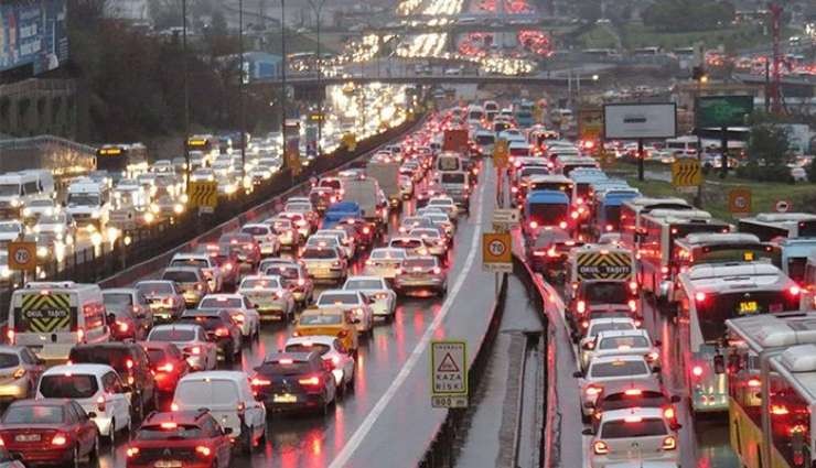 İstanbul’da Yarın Bazı Yollar Trafiğe Kapatılacak!