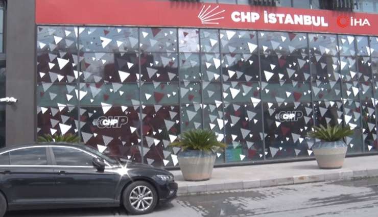 CHP İstanbul İl Başkanlığı Binası Önünde Silah Sesleri!