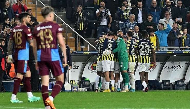 Fenerbahçe, Trabzonspor'u 3-1'lik Skorla Mağlup Etti!