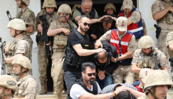 Jandarma Kıyafetiyle Irak Uyruklu Kişileri Yağmaladılar!