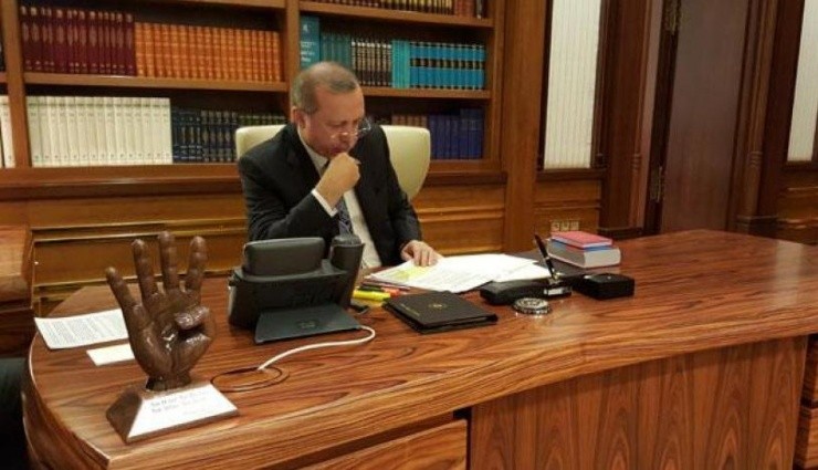 Sözcü Yazarı: 'Erdoğan'ın Masasına Konan Üç Not'