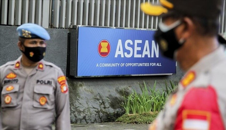 ASEAN İlk Kez Ortak Askeri Tatbikat Düzenleyecek!