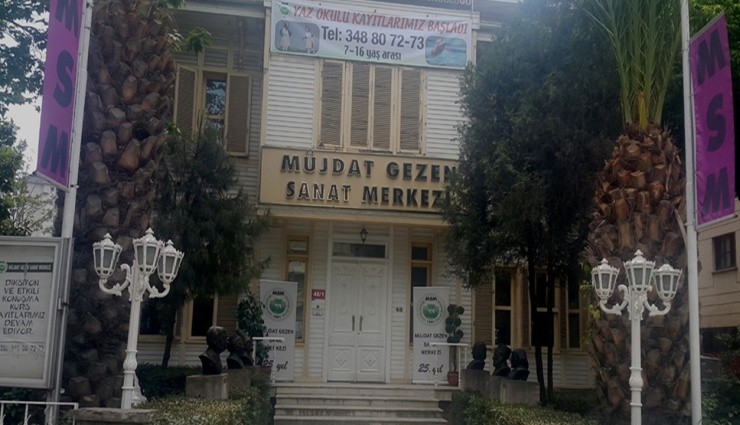 Müjdat Gezen Tiyatrosu Binası Satılıyor!