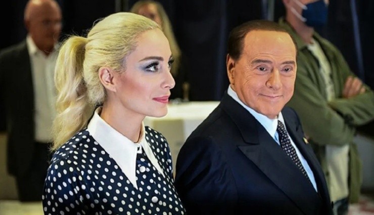 Berlusconi'den Sevgilisine 100 Milyon Euro Miras!