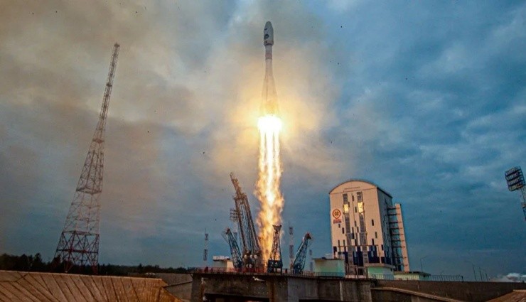 47 Yıl Sonra Bir İlk: Rusya Ay'a Uzay Aracı Gönderdi!