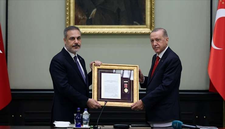 Erdoğan’dan Fidan’a ‘Üstün Hizmet’ Madalyası!