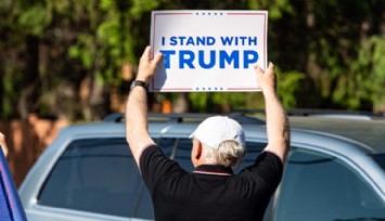 Seçim Anketlerinde Trump Fark Atıyor!