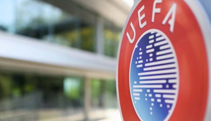 UEFA'dan Fenerbahçe'ye Deplasman Cezası!