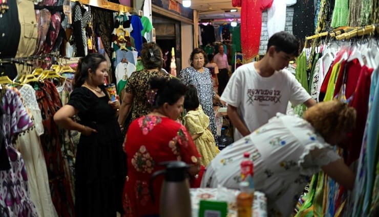 Çin'den 'Duyguları İnciten' Kıyafetlere Ceza!