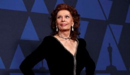 Hollywood Yıldızı Sophia Loren Hastaneye Kaldırıldı!