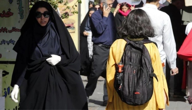 İran'da Yeni Örtünme Yasası: Uymayana Hapis Cezası!