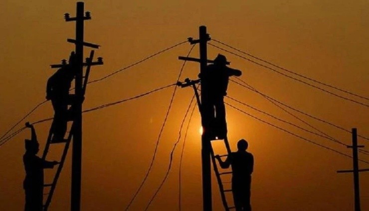 İstanbul'un 19 İlçesinde Elektrik Kesintisi!