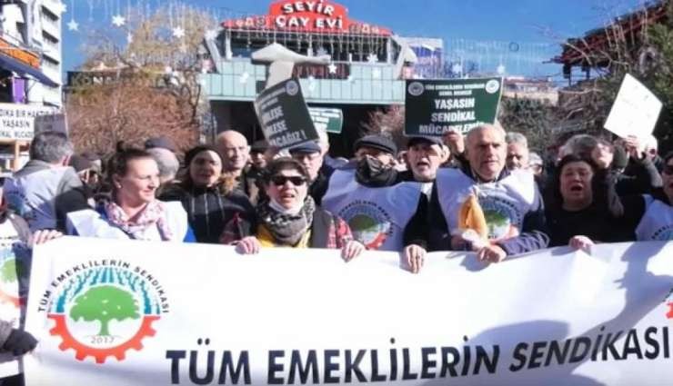 Emeklilerden, Ankara'da 'Maaş' Protestosu!